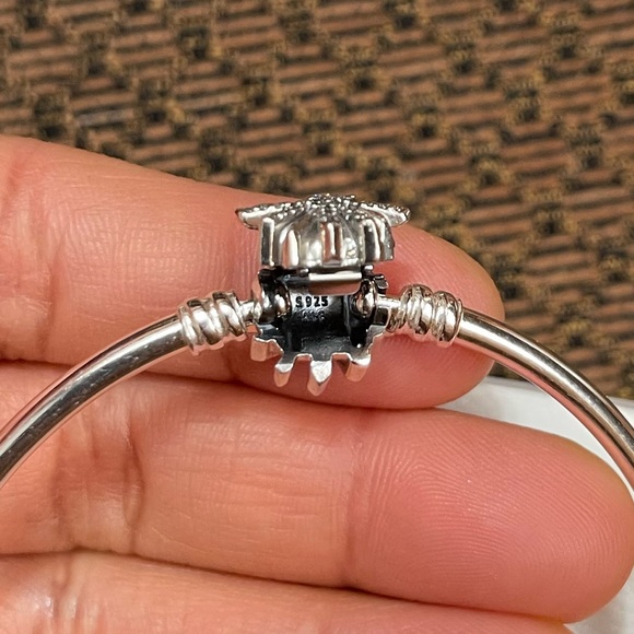 NWOT Pandora Fireworks Bangle Bracelet w/ 3 Christmas Charms EUC - Picture 6 of 17